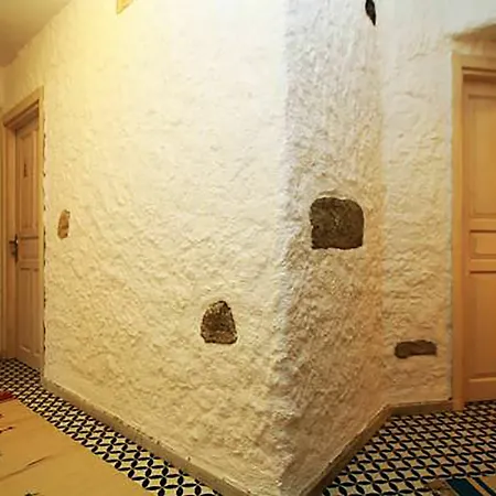 Hotel Mina