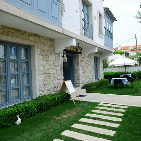 Mina 3* Alacati
